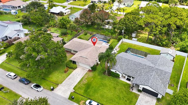 2526 SE Victory Avenue, Port St. Lucie, FL 34952