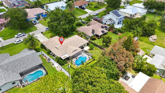 2526 SE Victory Avenue, Port St. Lucie, FL 34952