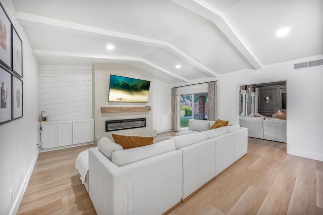 6769 N Hazel Avenue, Fresno, CA 93711