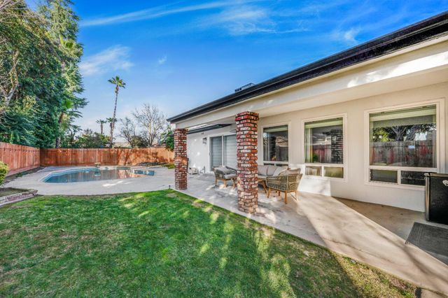 6769 N Hazel Avenue, Fresno, CA 93711