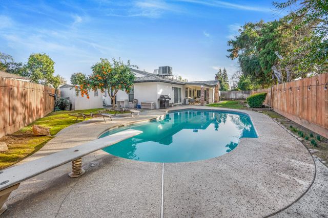 6769 N Hazel Avenue, Fresno, CA 93711