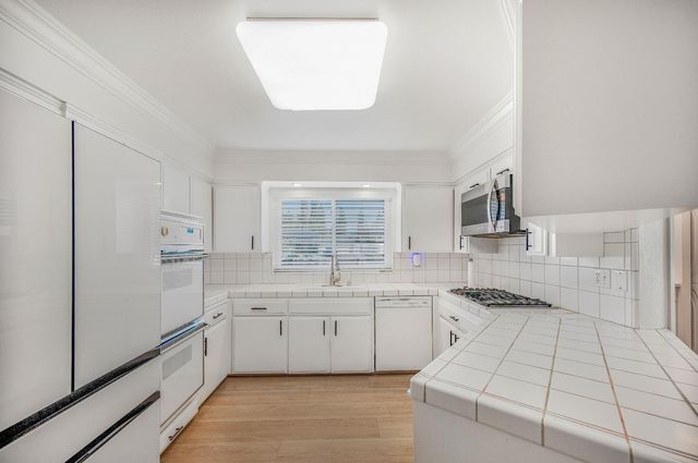 6769 N Hazel Avenue, Fresno, CA 93711