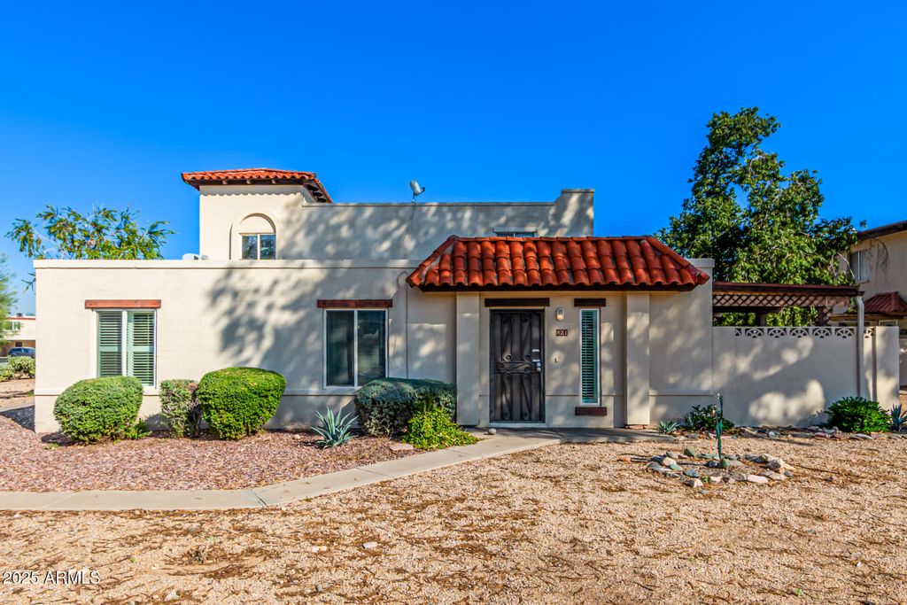 821 E JOAN D ARC Avenue, Phoenix, AZ 85022