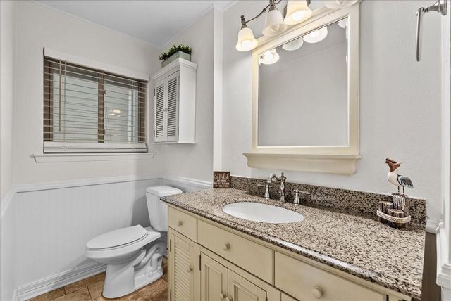23 Harbor Lane, Kemah, TX 77565