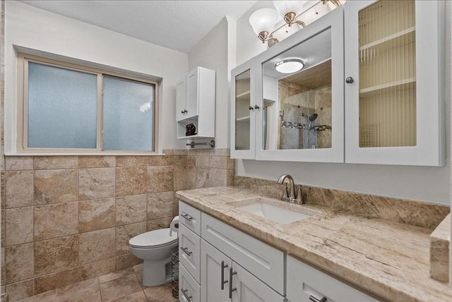 23 Harbor Lane, Kemah, TX 77565