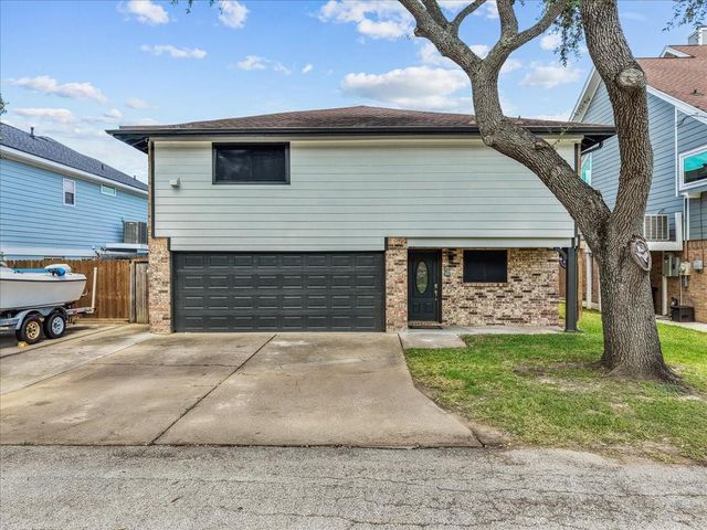 23 Harbor Lane, Kemah, TX 77565