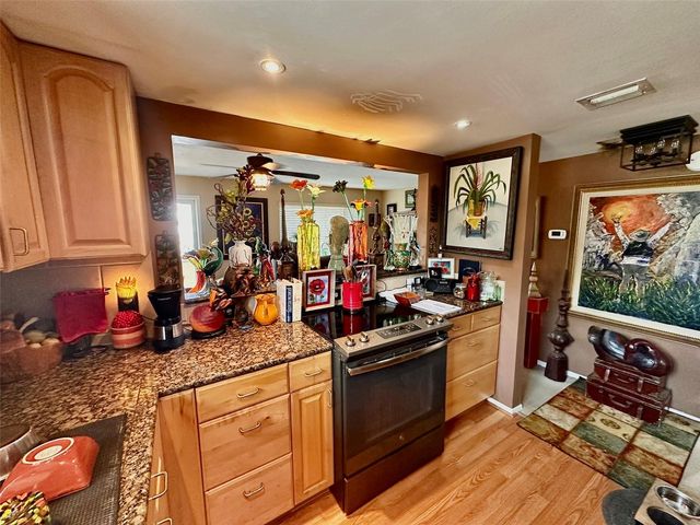 2000 WORLD PARKWAY BOULEVARD 25, Clearwater, FL 33763