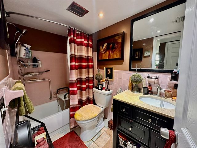 2000 WORLD PARKWAY BOULEVARD 25, Clearwater, FL 33763