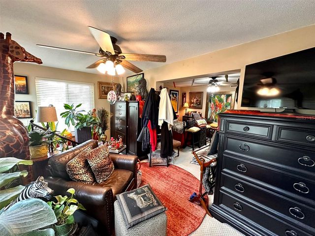 2000 WORLD PARKWAY BOULEVARD 25, Clearwater, FL 33763