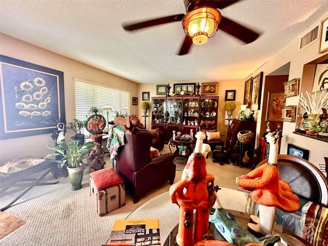 2000 WORLD PARKWAY BOULEVARD 25, Clearwater, FL 33763