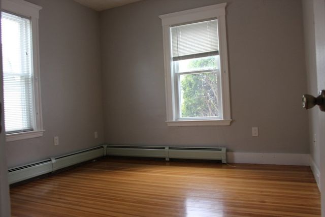 139 Langdon Ave 1, Watertown, MA 02472