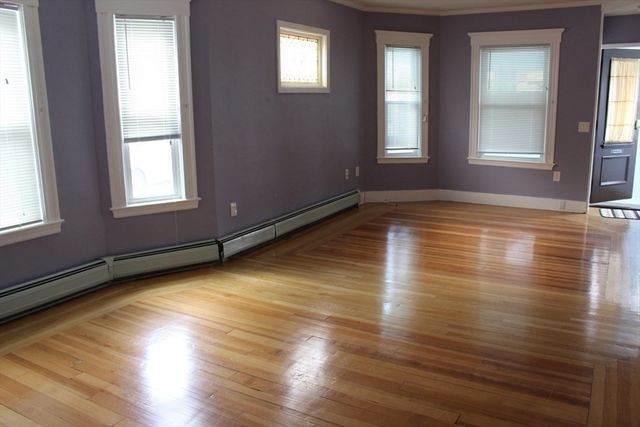 139 Langdon Ave 1, Watertown, MA 02472