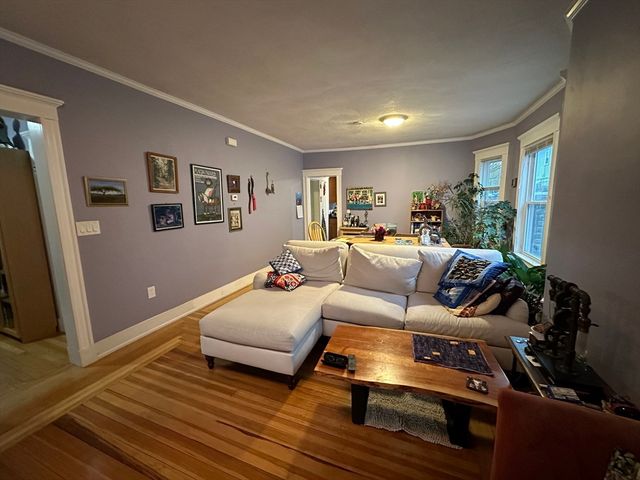 139 Langdon Ave 1, Watertown, MA 02472