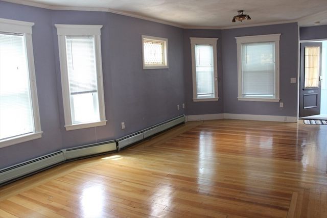 139 Langdon Ave 1, Watertown, MA 02472