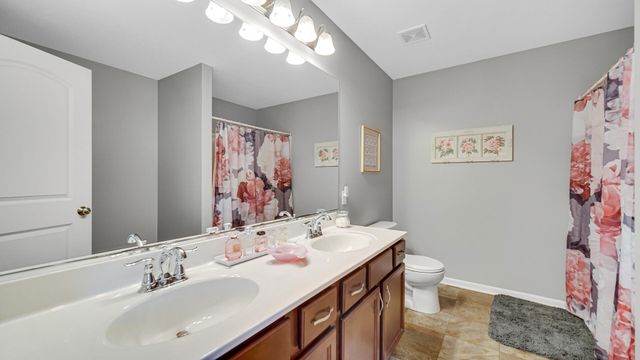 1168 Kinner Drive, Chesterton, IN 46304