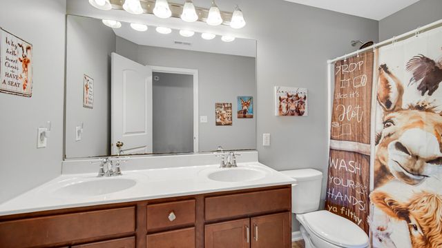 1168 Kinner Drive, Chesterton, IN 46304