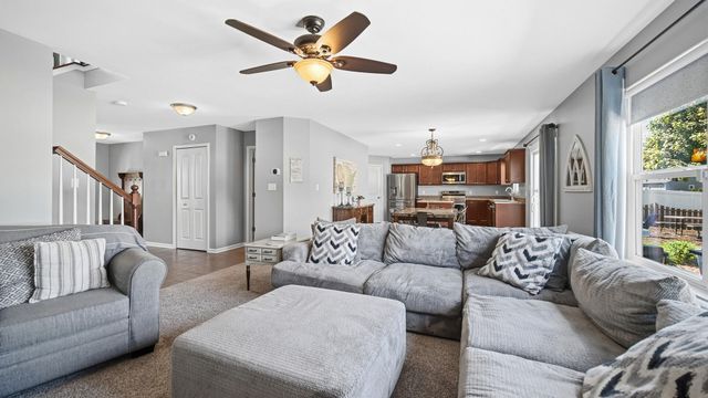 1168 Kinner Drive, Chesterton, IN 46304