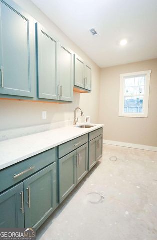 38 Puckett Station Drive 9, Moreland, GA 30259