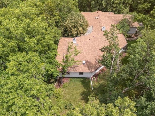 1825 Castle Pine Court, Lawrence, KS 66047