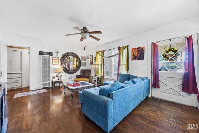 2001 Bank Street, Bakersfield, CA 93304