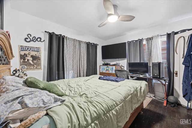 2001 Bank Street, Bakersfield, CA 93304