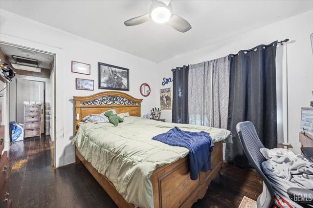 2001 Bank Street, Bakersfield, CA 93304