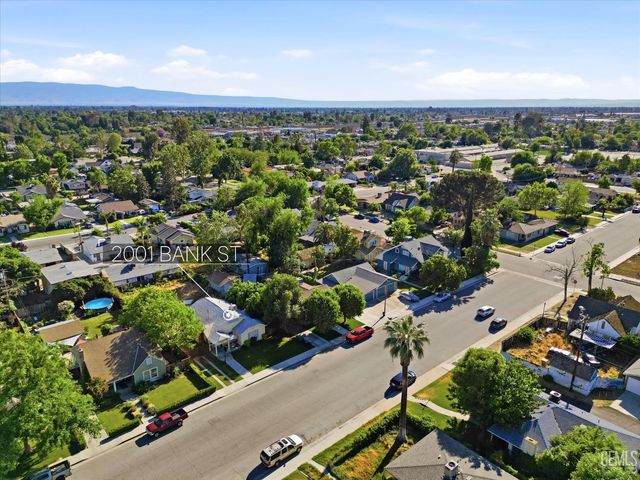 2001 Bank Street, Bakersfield, CA 93304