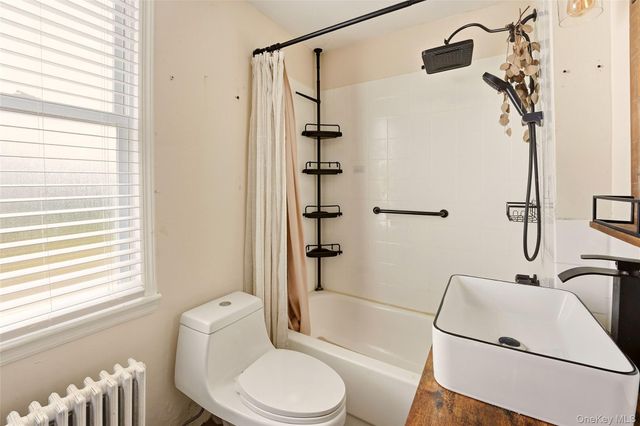 19 Catherine Avenue, Franklin Square, NY 11010