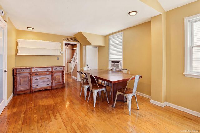 19 Catherine Avenue, Franklin Square, NY 11010