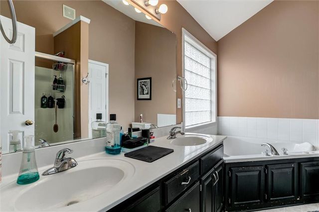 907 SPRUCE Drive, Greenwood, MO 64034