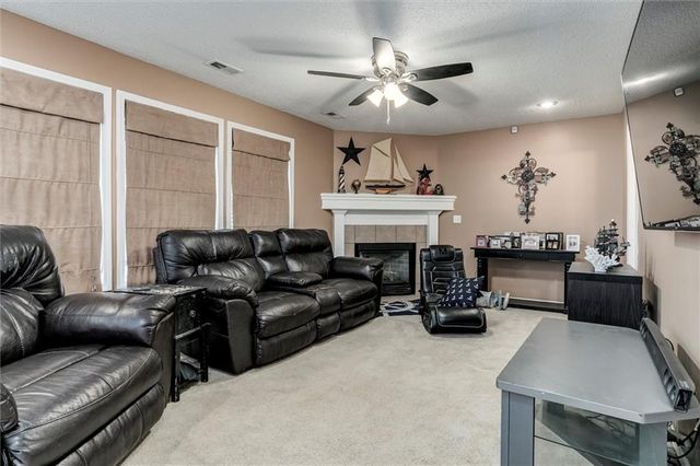 907 SPRUCE Drive, Greenwood, MO 64034