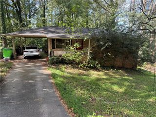 3418 Creek Valley SE Drive, Smyrna, GA 30082