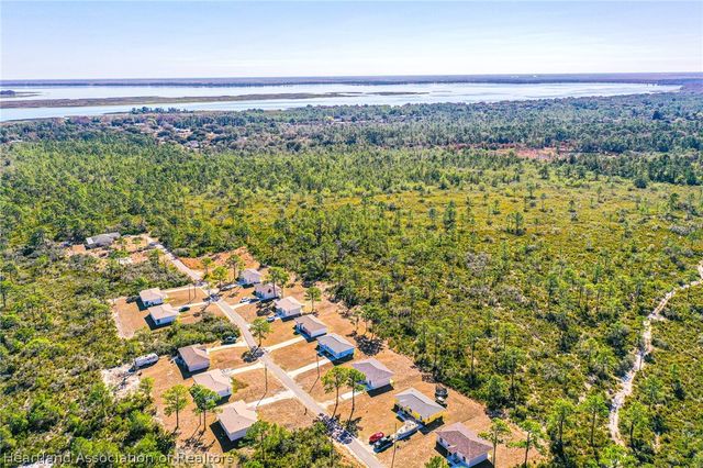 1407 Bittersweet Street, Lake Placid, FL 33852