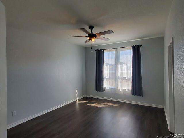 305 DAKOTA CRK, New Braunfels, TX 78130
