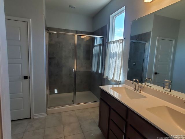 305 DAKOTA CRK, New Braunfels, TX 78130