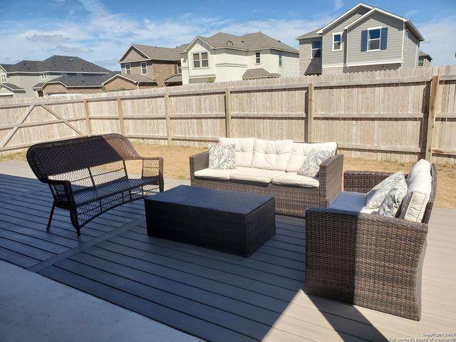 305 DAKOTA CRK, New Braunfels, TX 78130