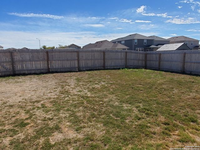 305 DAKOTA CRK, New Braunfels, TX 78130