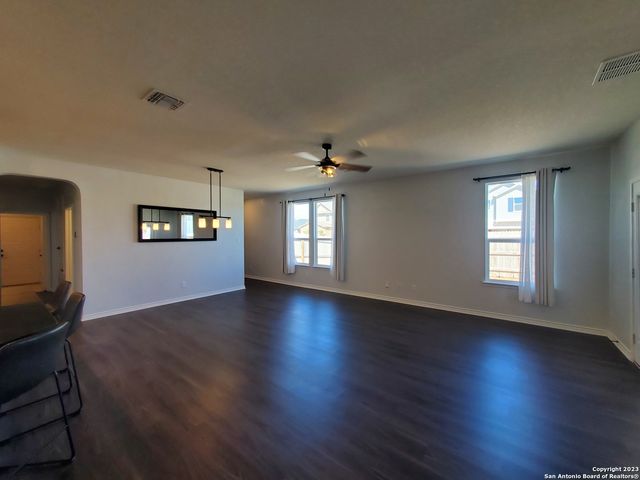 305 DAKOTA CRK, New Braunfels, TX 78130