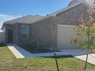 305 DAKOTA CRK, New Braunfels, TX 78130