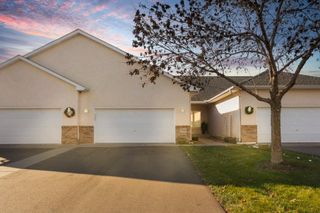 17896 Glasgow Way, Lakeville, MN 55044