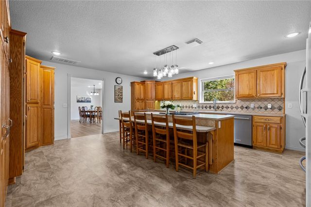 9299 W Forest Hills Drive, Fayetteville, AR 72704