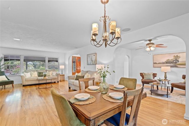 17920 SE Lake Holm Road, Auburn, WA 98092