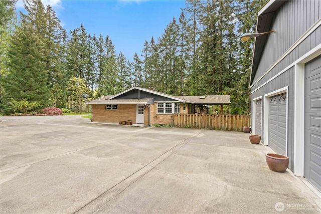 17920 SE Lake Holm Road, Auburn, WA 98092