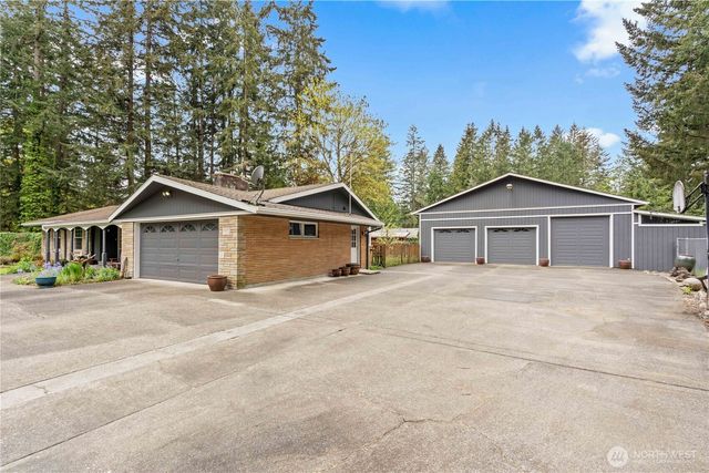 17920 SE Lake Holm Road, Auburn, WA 98092