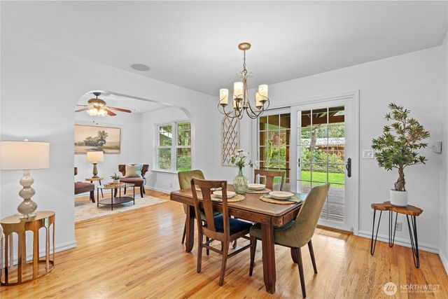 17920 SE Lake Holm Road, Auburn, WA 98092