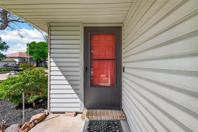 10610 Wayward Wind Lane, Houston, TX 77064