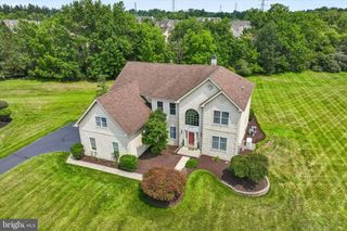 640 WILLOWBEND DR, Blue Bell, PA 19422