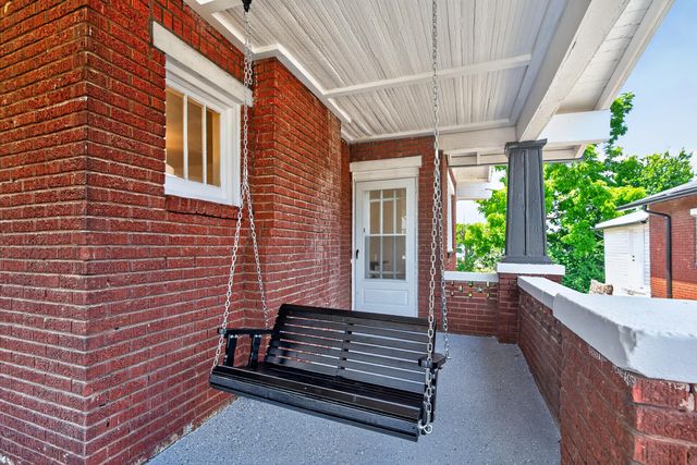 874 Angliana Avenue, Lexington, KY 40508