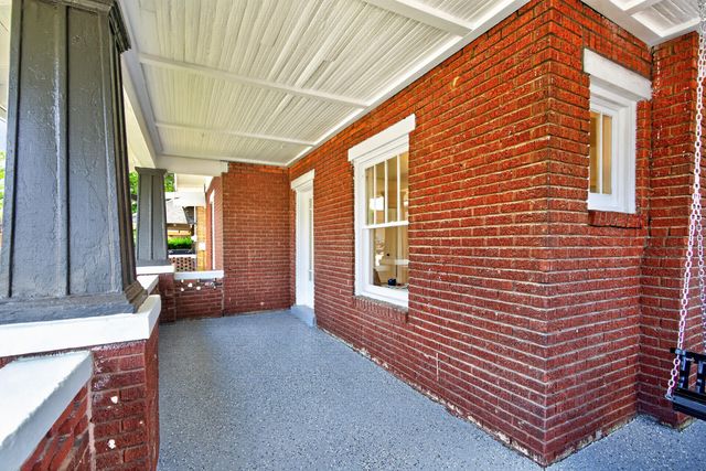 874 Angliana Avenue, Lexington, KY 40508