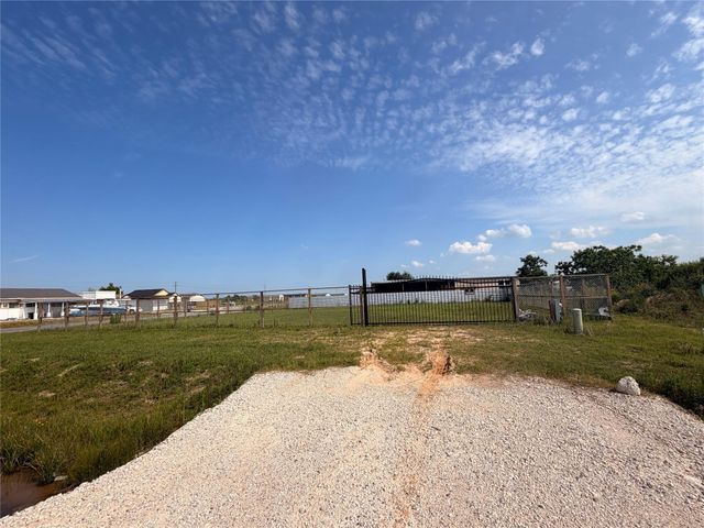 5342 Road 3550, Cleveland, TX 77327